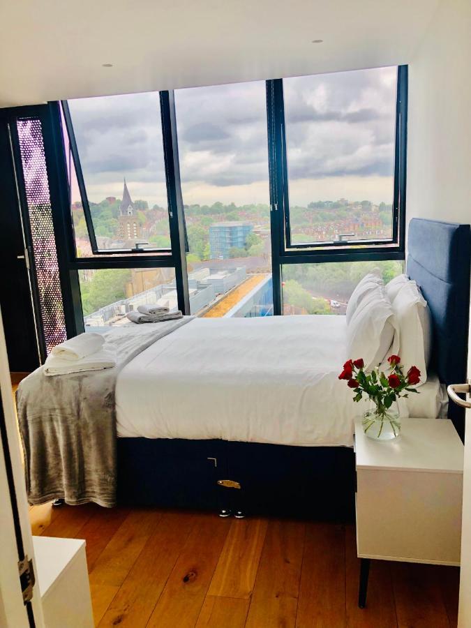 Luxury 2 Bedroom Apartment 20 Min From Central Londres Exterior foto